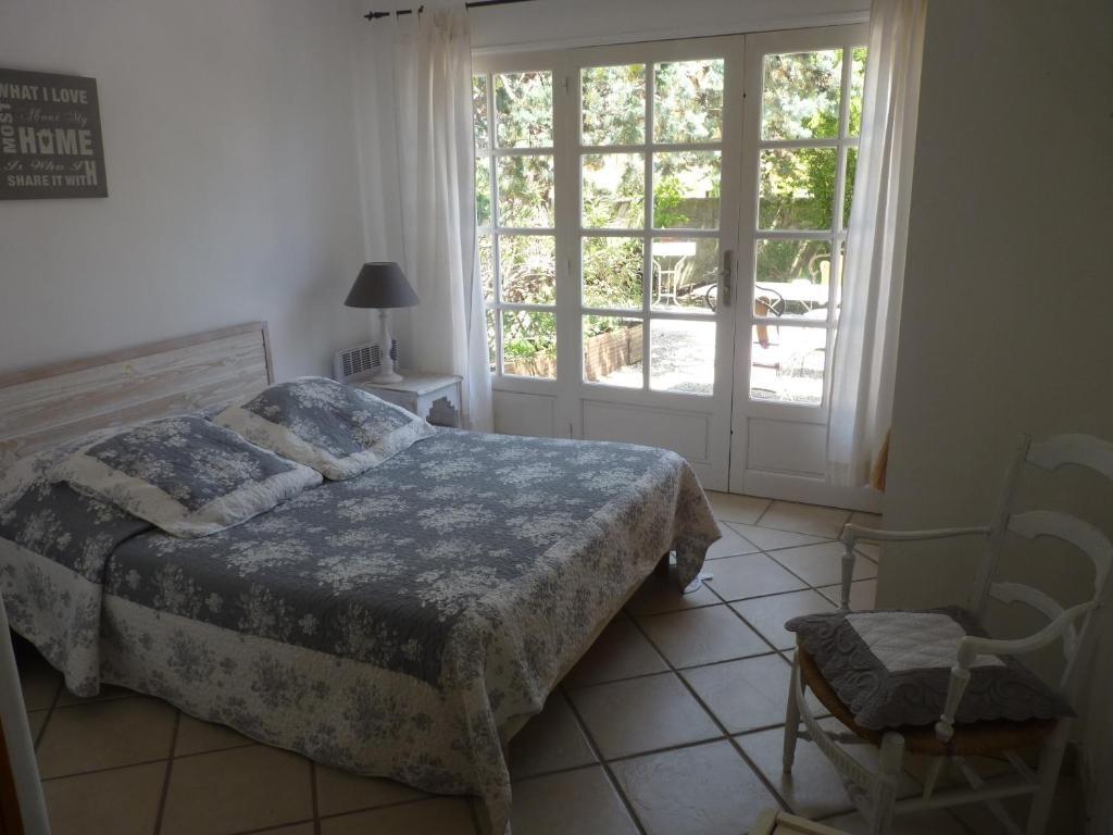Chambres D'Hotes Saint Veredeme Pujaut Екстер'єр фото